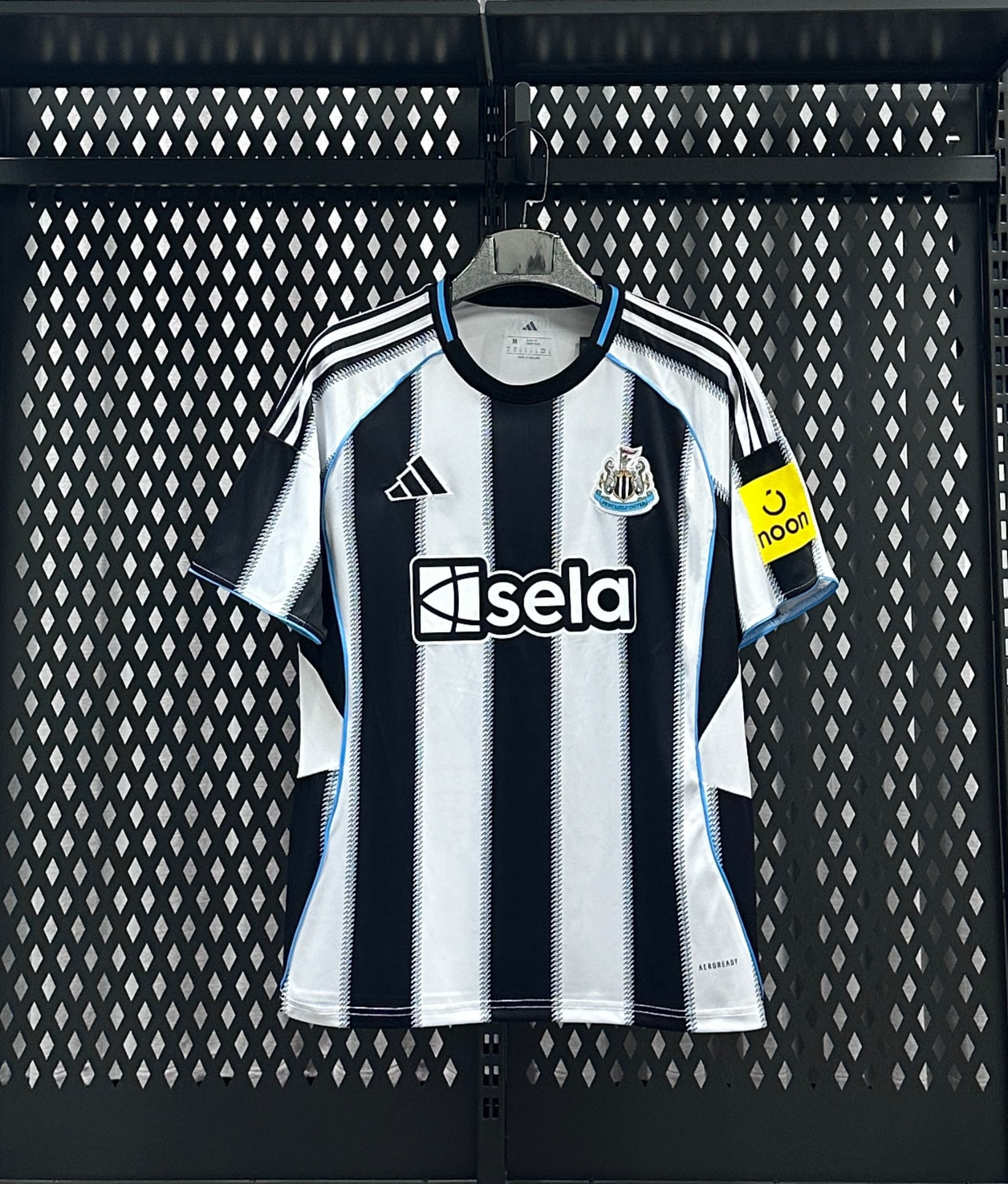 Newcastle United - Home - 25/26 - Adults