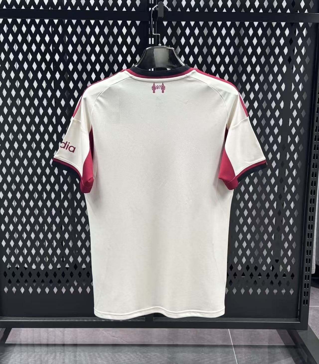 Liverpool - Away - 25/26 - Adults